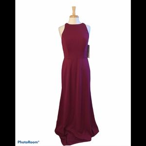 🆕️ Burgundy Gown size 10